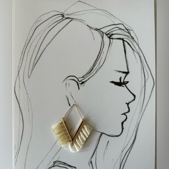 Boho Chic Off-White Tassel Earrings on Gold - Picture 4 of 5
